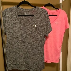 Under Armor BUNDLE Loose fit Vneck Heat Gear Shirts  Large